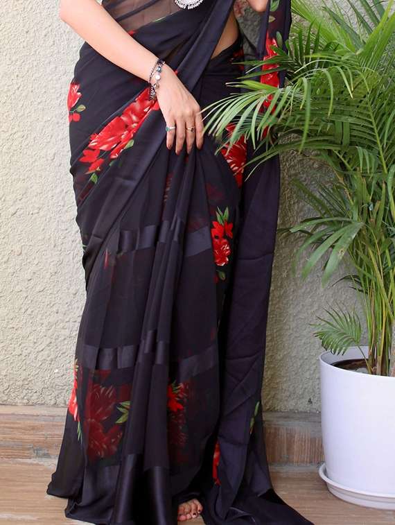 women black floral printed saree with blouse - 21714843 -  Standard Image - 2