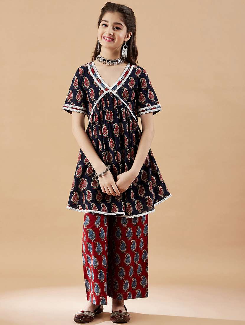 girl paisley printed v neck kurta palazzo set
