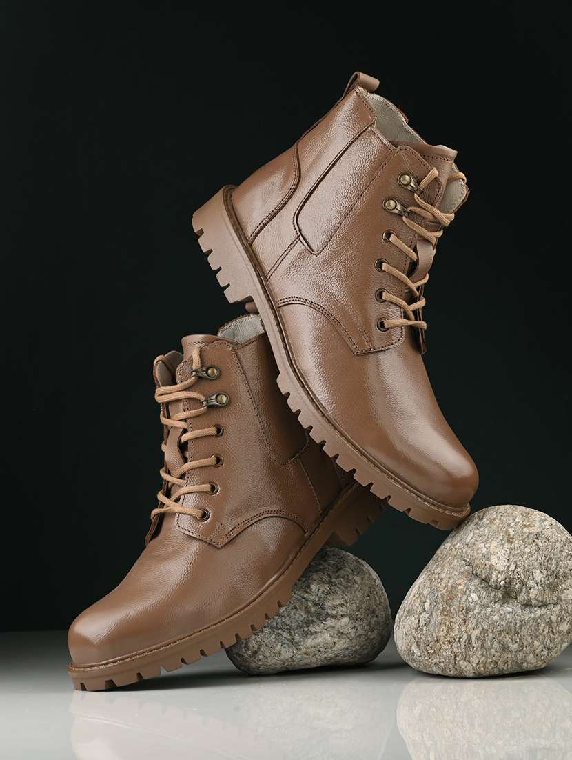 men brown lace up boots