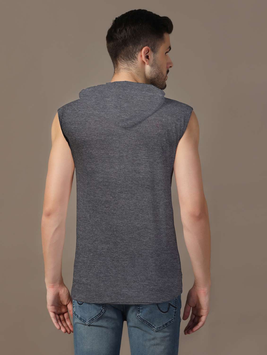 men sleeveless plain t-shirt - 21717476 -  Standard Image - 2