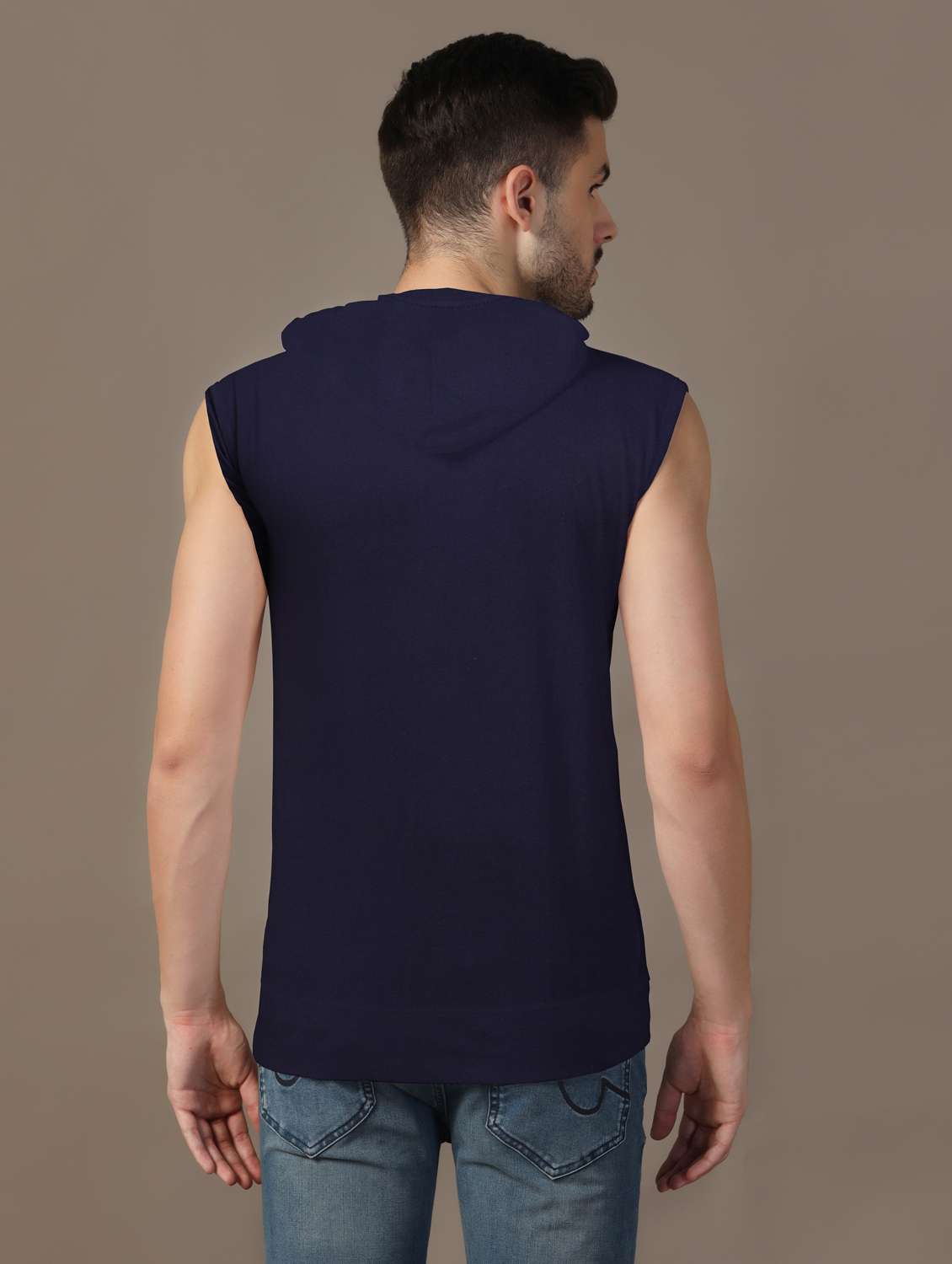 men sleeveless plain t-shirt - 21717479 -  Standard Image - 2