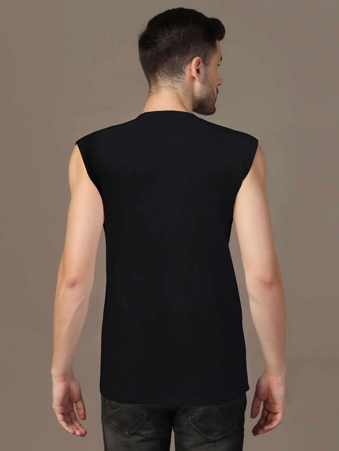 men sleeveless plain t-shirt - 21717595 - Standard Image - 2