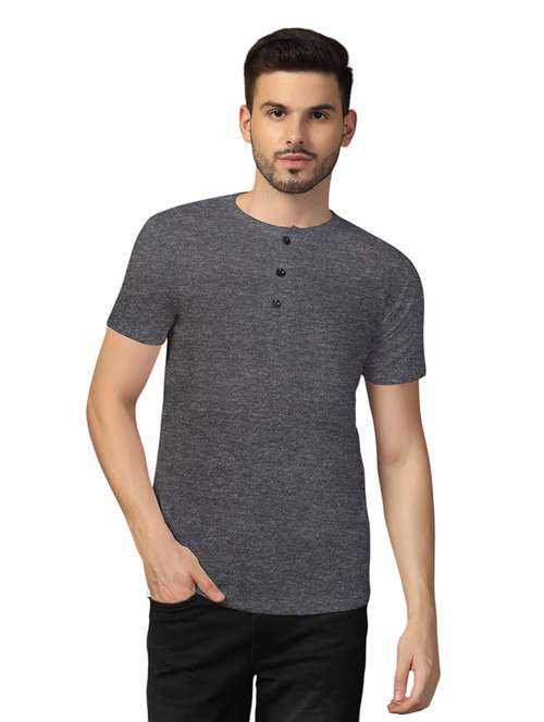 men short sleeves plain t-shirt - 21717656 -  Standard Image - 0