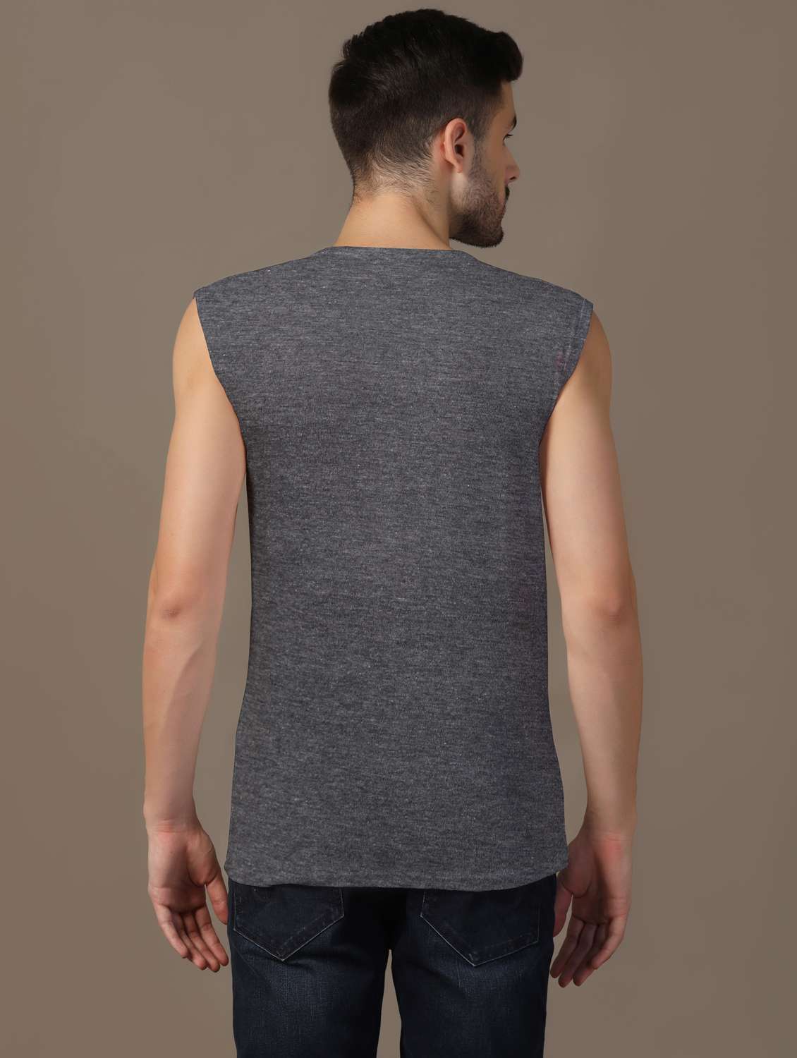 men sleeveless plain t-shirt - 21717674 -  Standard Image - 2