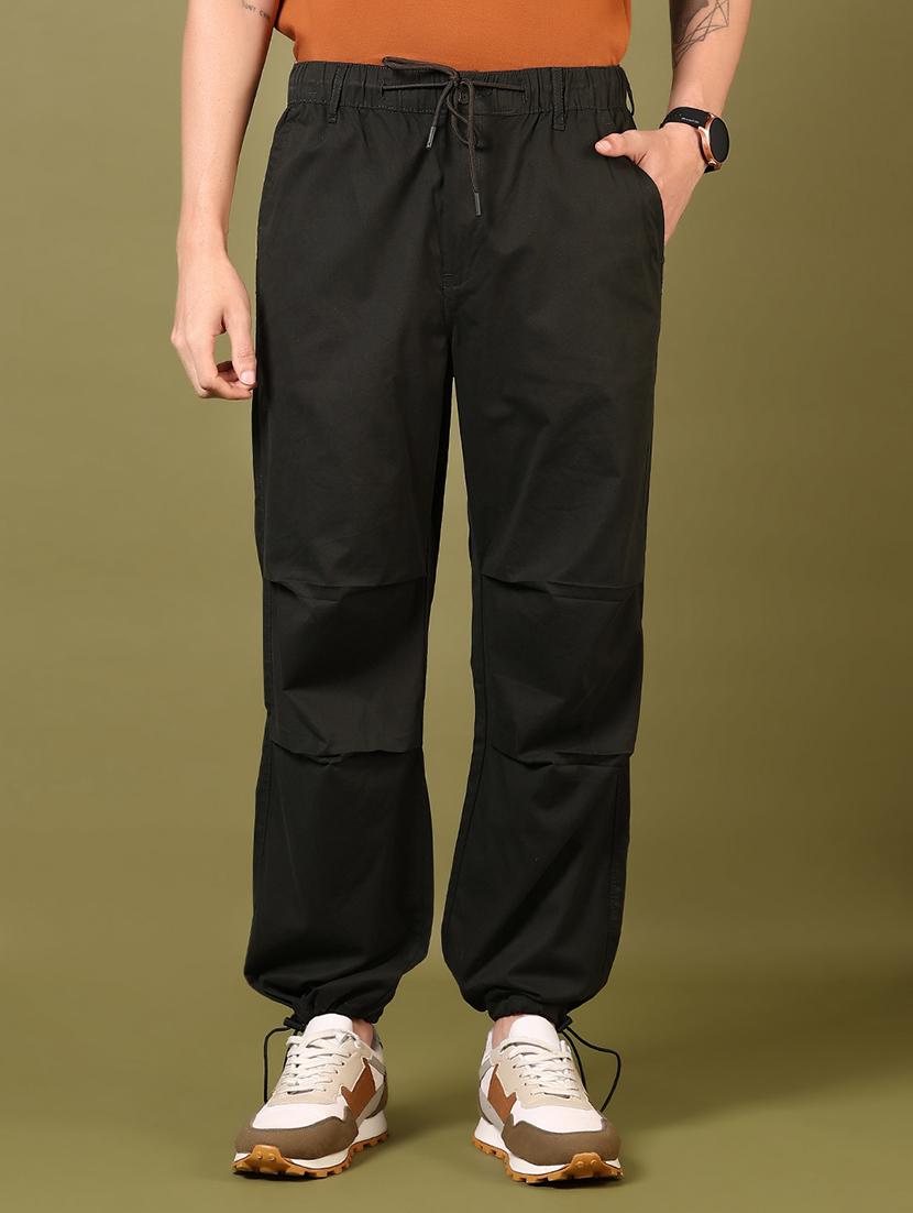 men black mid rise solid jogger - 21717983 - Zoom Image - 0