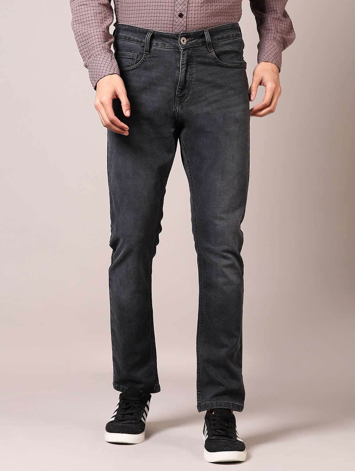 men washed mid rise jeans