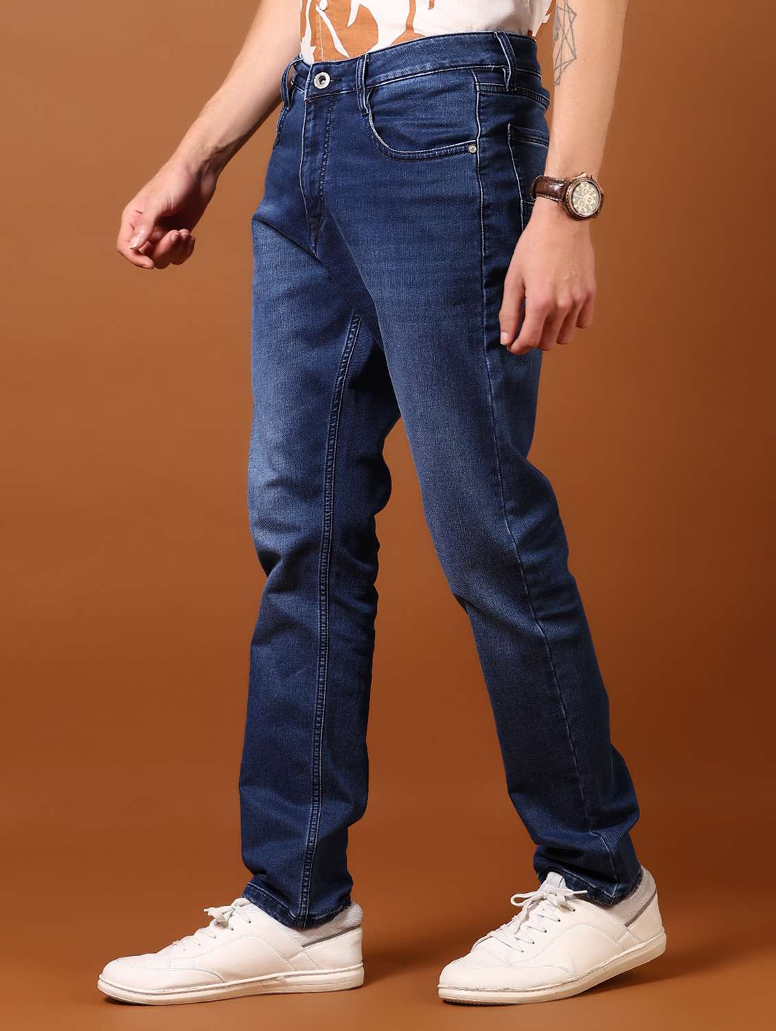 men washed mid rise jeans - 21718076 -  Standard Image - 2