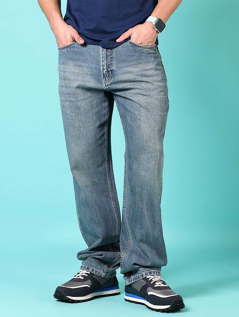 Men Mid Rise Plain Straight Fit Jeans