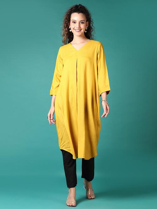 women solid three quarter sleeve a-line kurta - 21718169 - Standard Image - 0