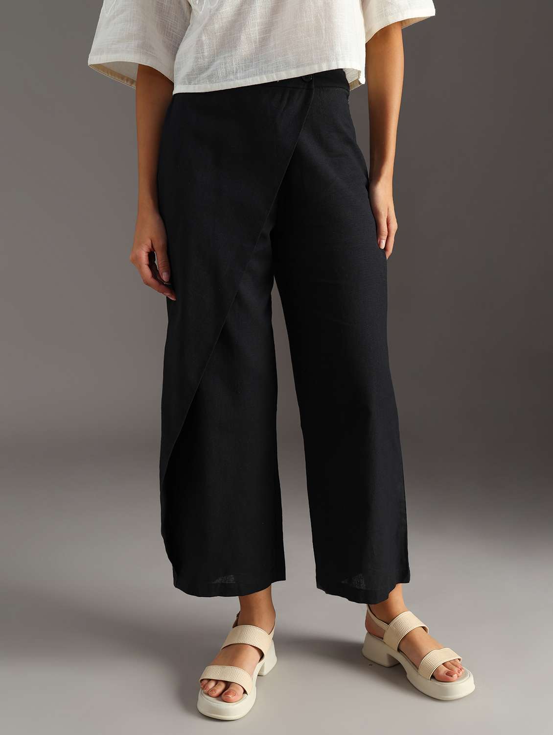 women solid mid rise wide leg trouser