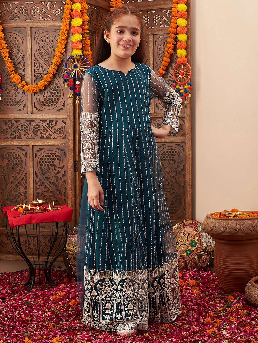 women embroidered long sleeve party gown - 21718534 - Zoom Image - 0
