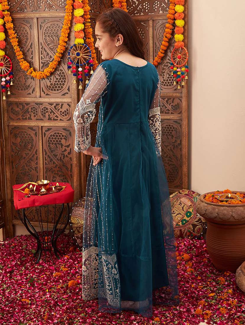 women embroidered long sleeve party gown - 21718534 - Standard Image - 2