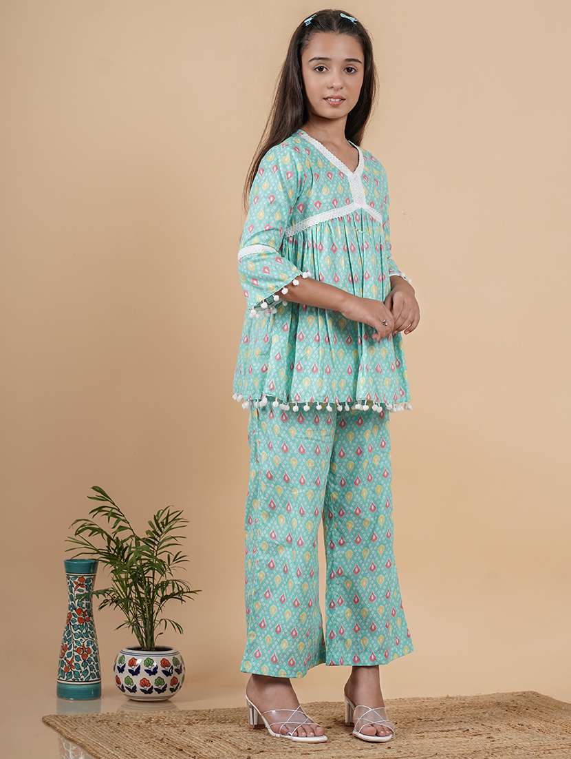 girls printed v neck kurta palazzo set - 21719686 -  Standard Image - 2