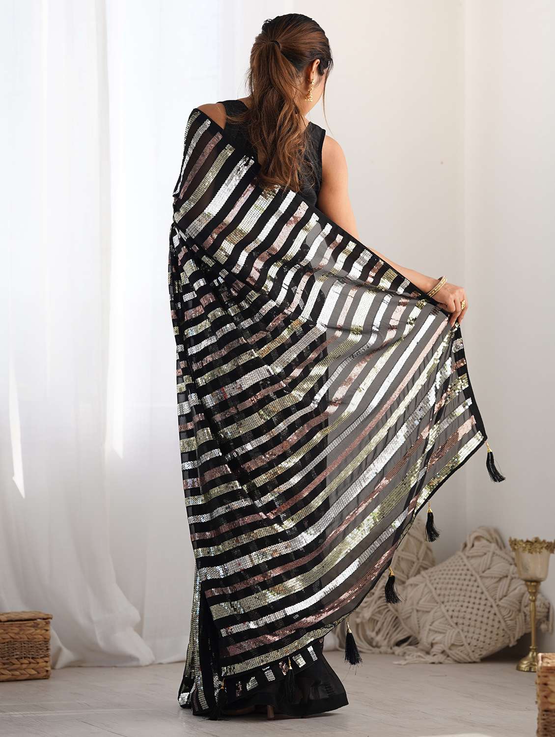 women black sequin work saree with blouse - 21719794 -  Standard Image - 2