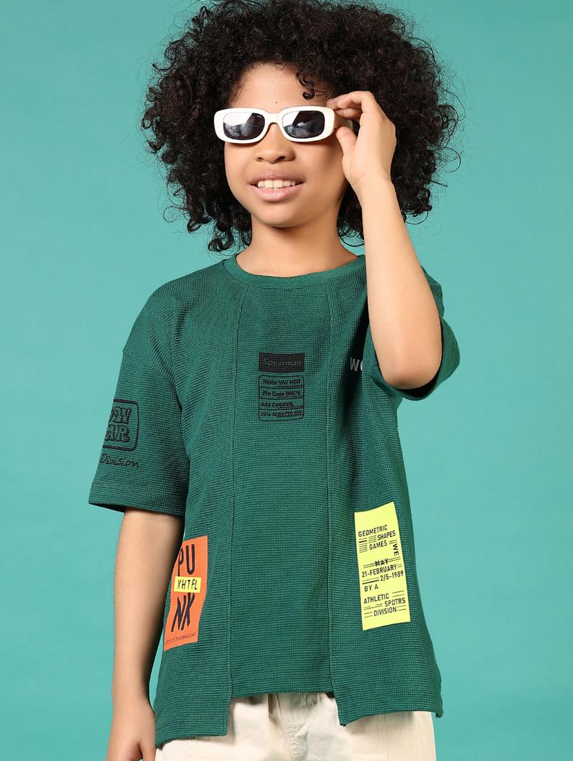 boys placement print round neck t-shirt