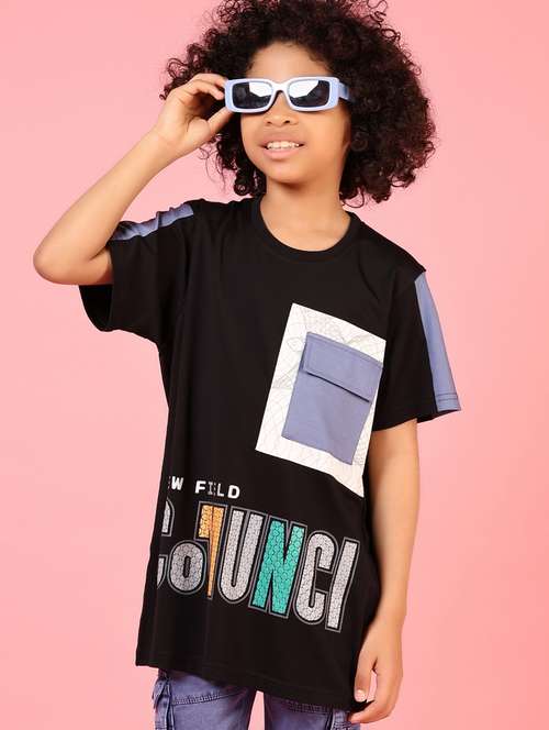 boys front printed short sleeves t-shirt