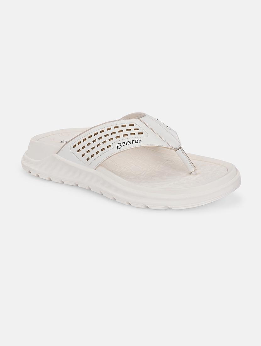 men toe seprator slippers - 21720630 - Zoom Image - 0