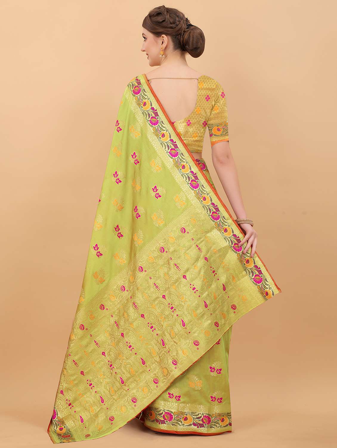 women self design kanjivaram saree with blouse - 21720689 - Standard Image - 2