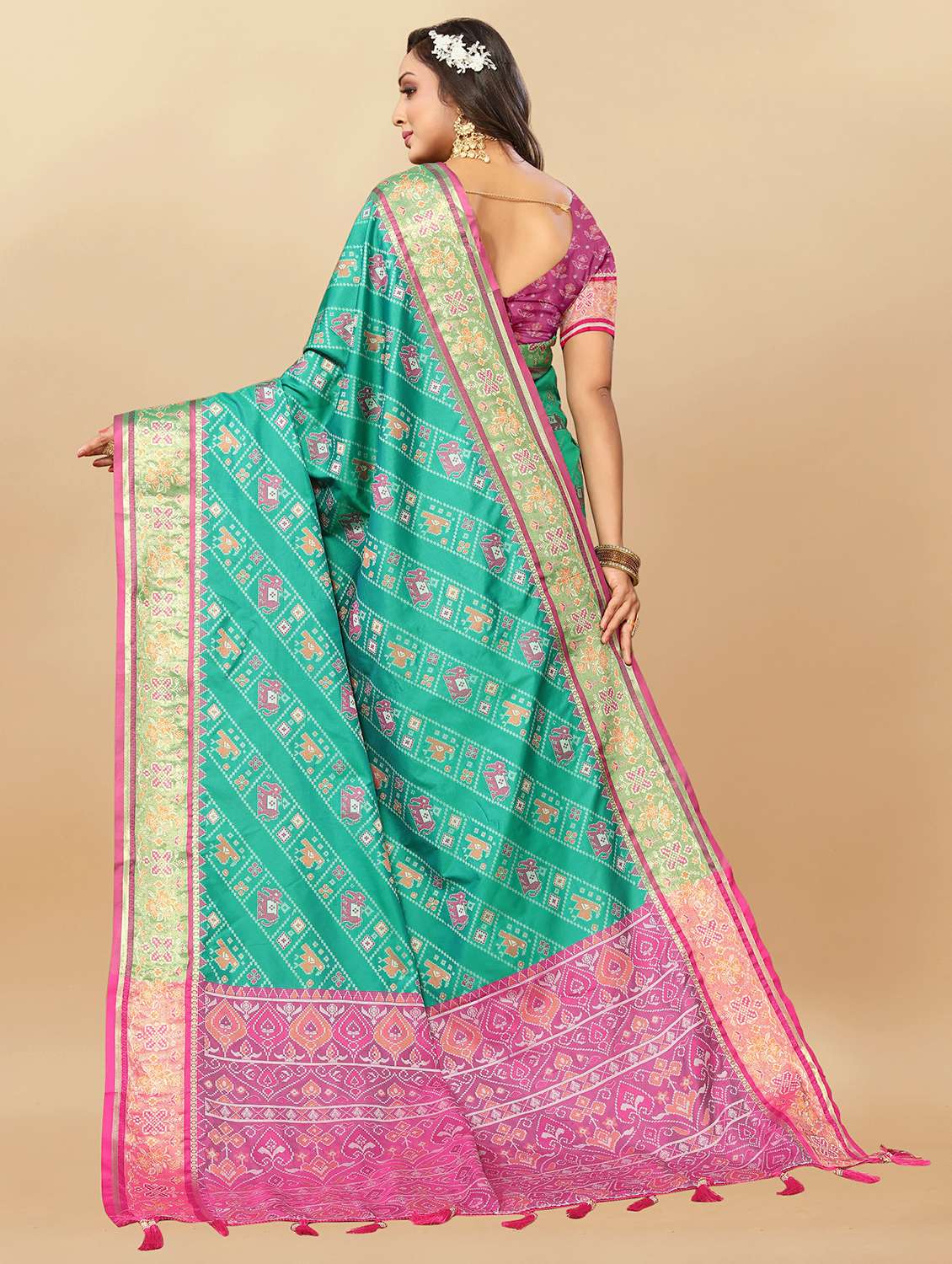 women self design banarasi silk saree with blouse - 21720824 - Standard Image - 2