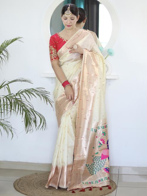 women self design banarasi silk saree with blouse - 21720930 - Standard Image - 0