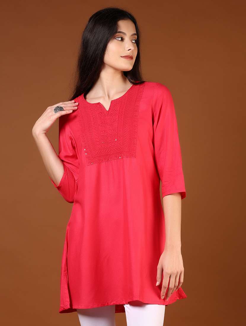 women three quarter sleeve straight kurti