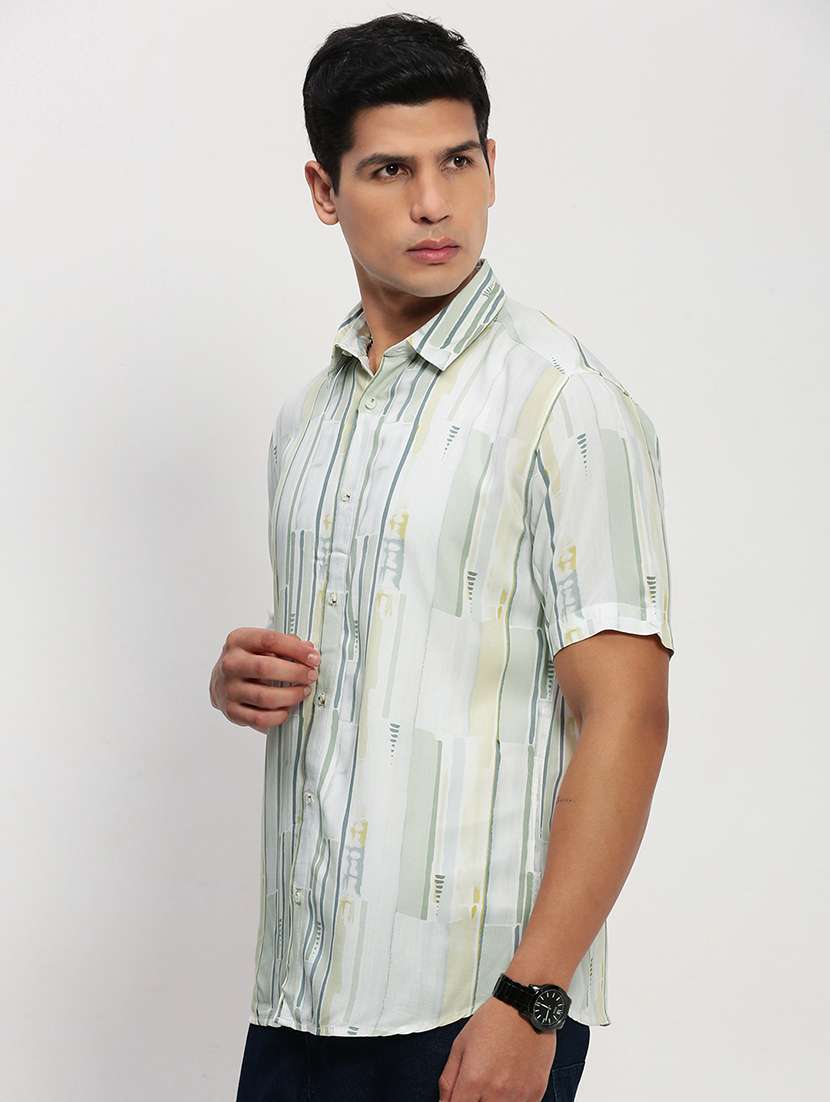 men short sleeves printed casual shirt - 21721535 -  Standard Image - 2