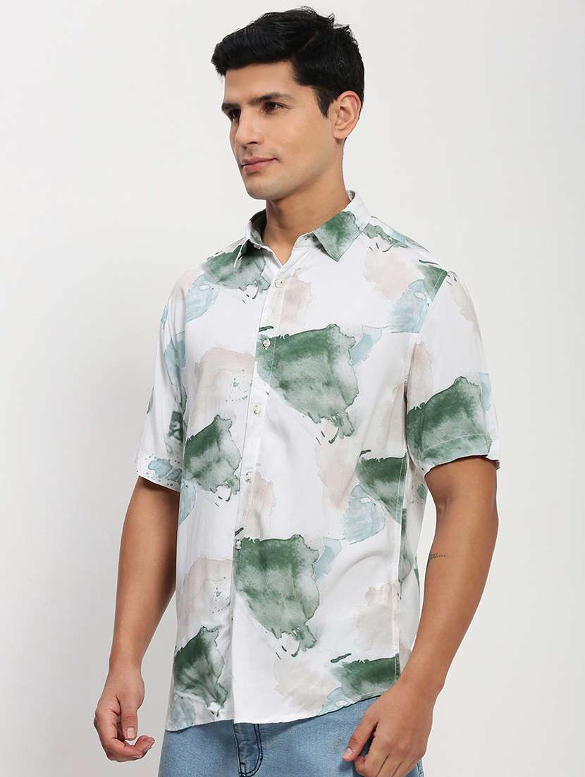 men short sleeves printed casual shirt - 21721536 -  Standard Image - 2