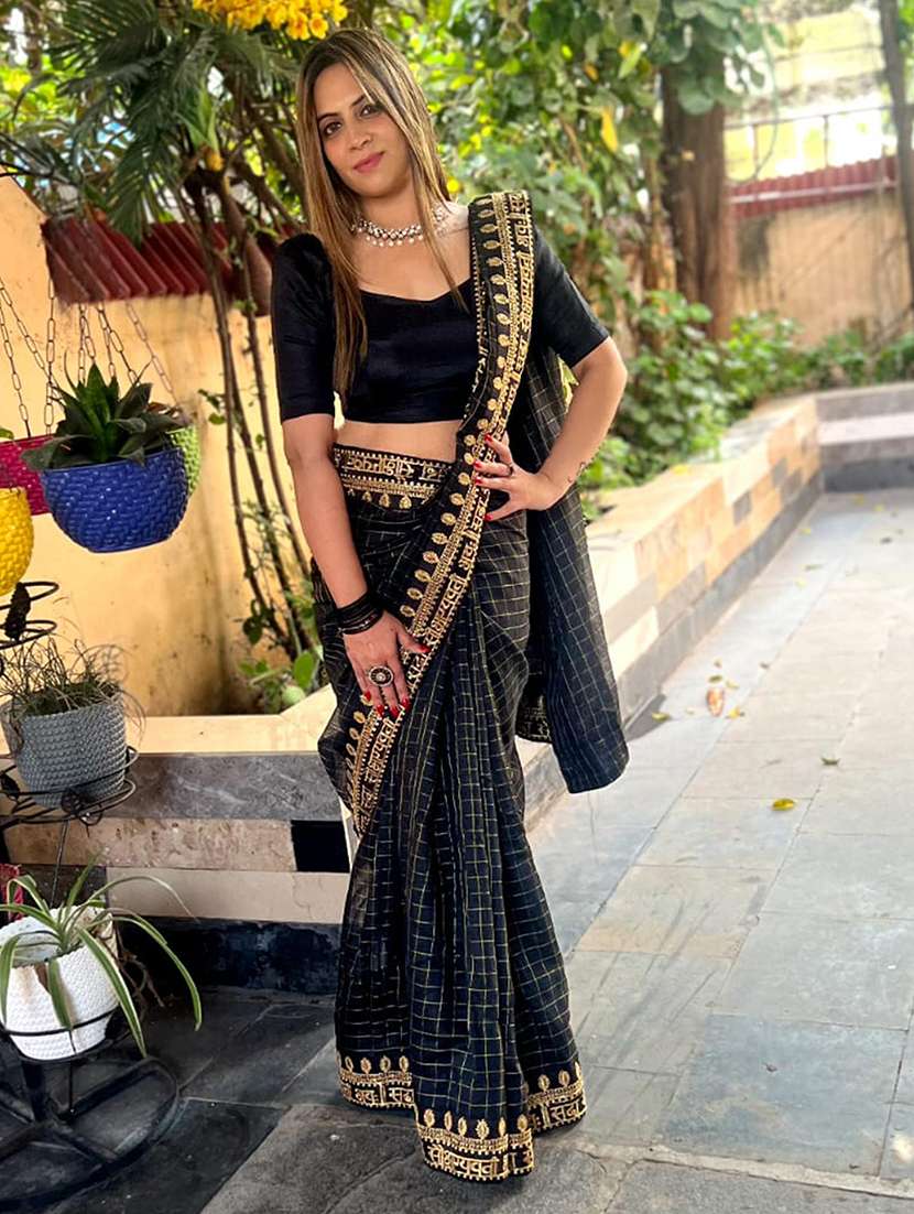 women black checks bordered saree with blouse