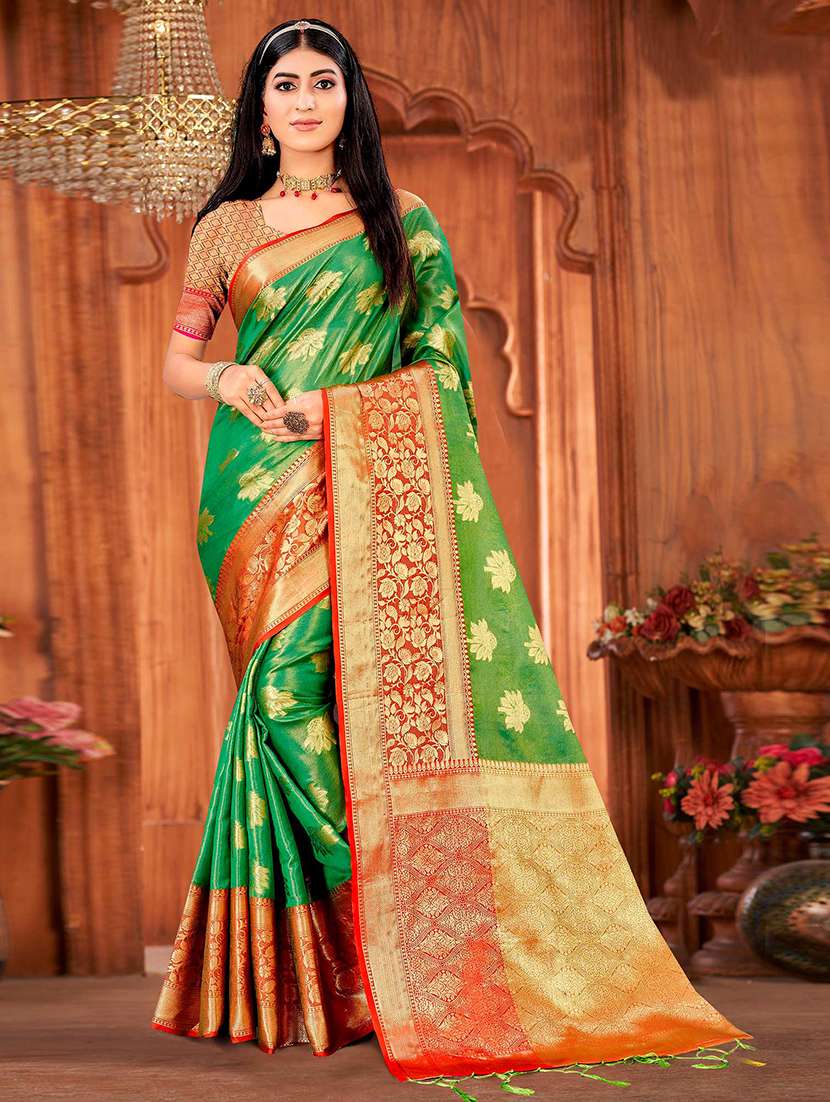women self design banarasi saree with blouse