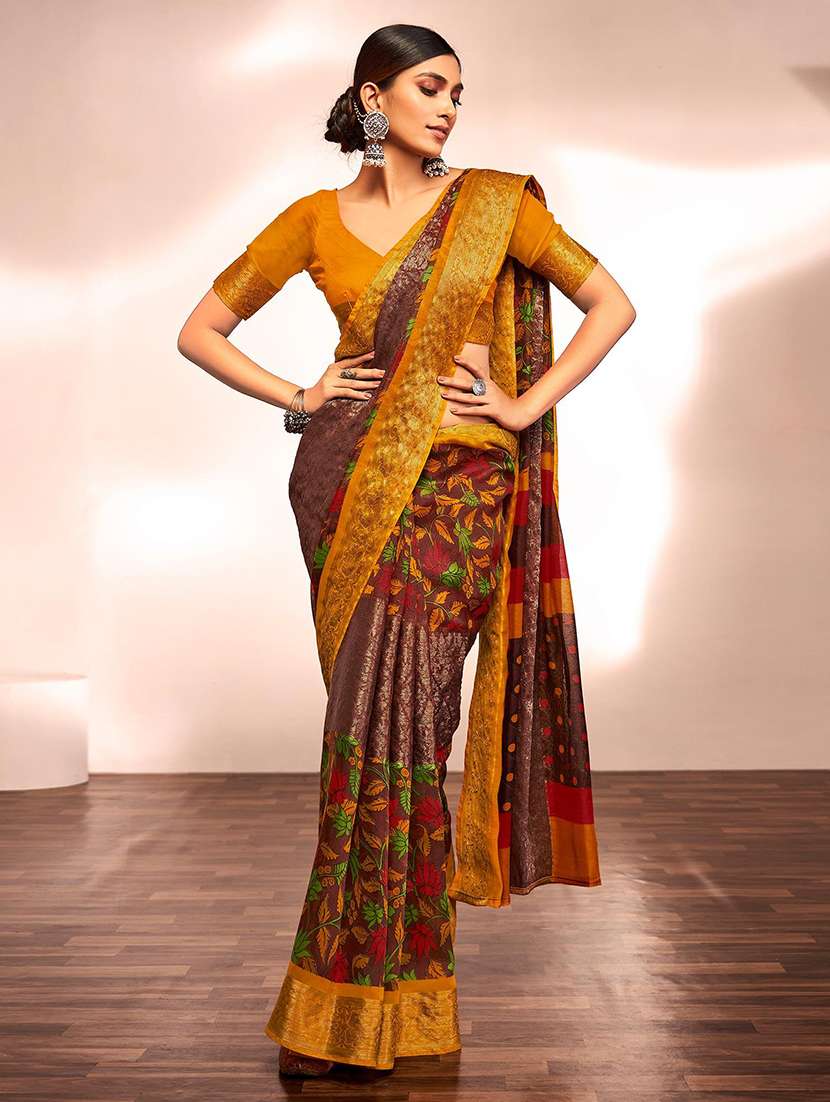 women printed bordered saree with blouse