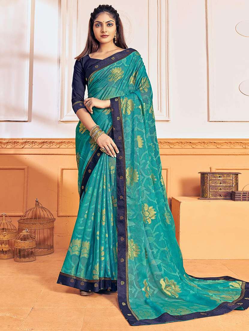 women printed casual wear saree with blouse