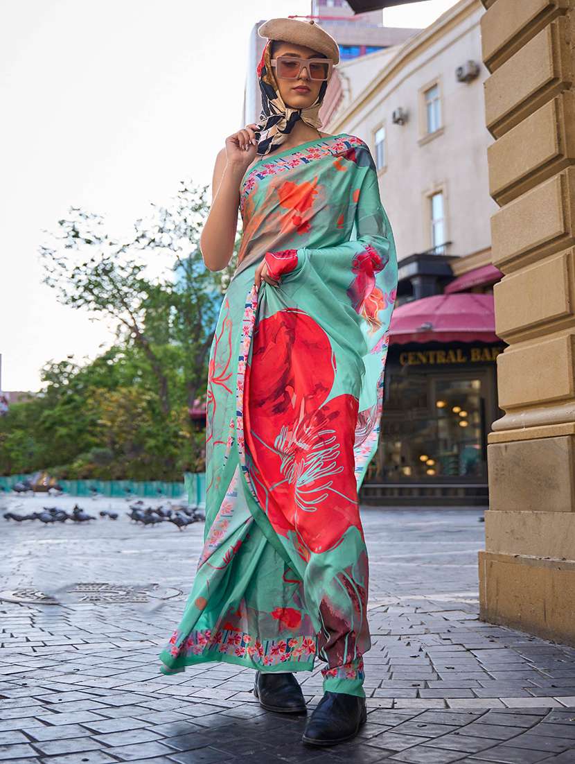 women printed casual wear saree with blouse