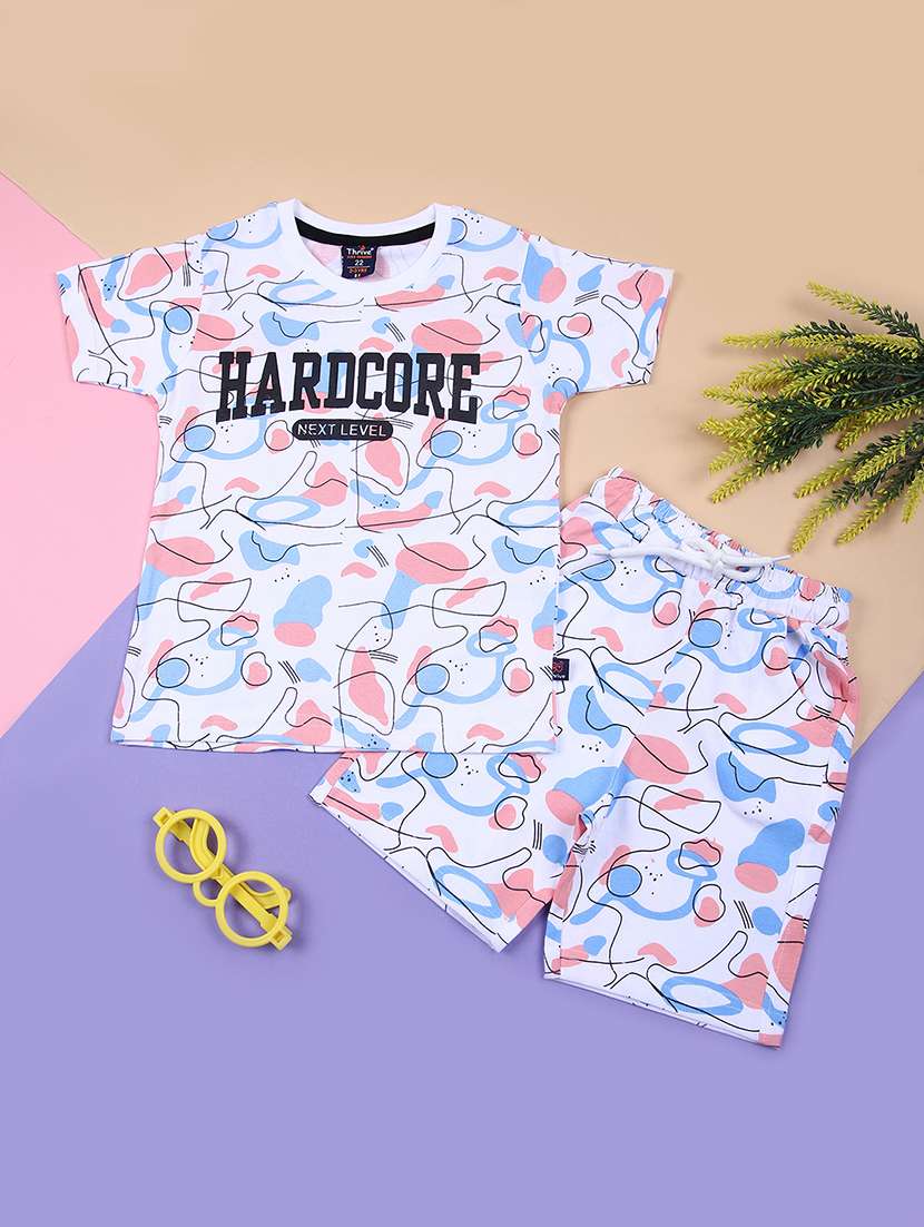 boys printed t-shirt & shorts casual wear sets