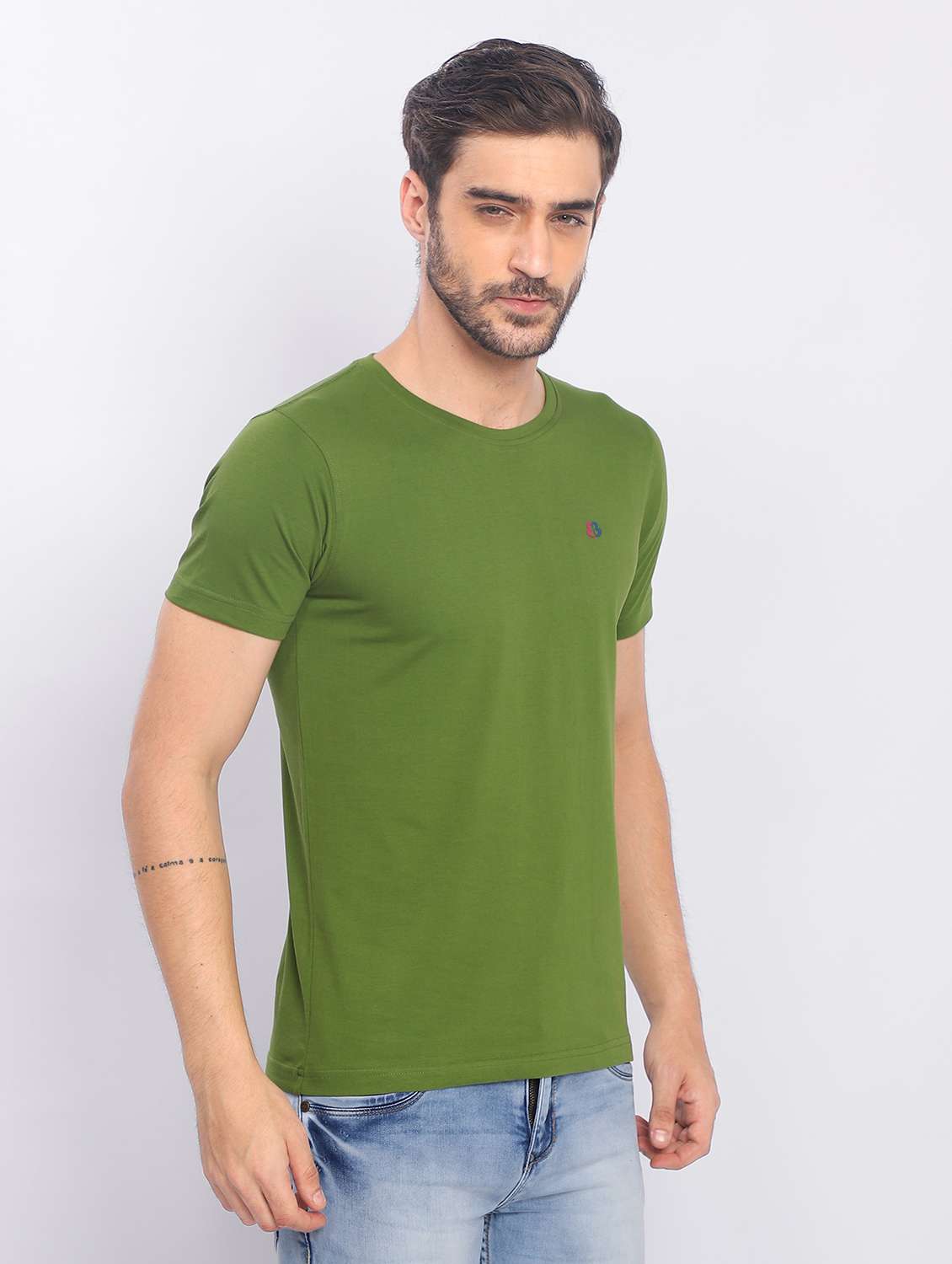 men short sleeves plain t-shirt - 21724839 -  Standard Image - 2