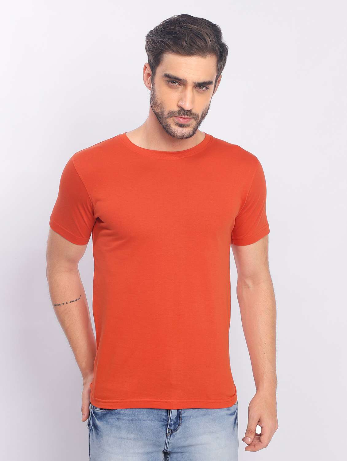 men solid short sleeves t-shirt