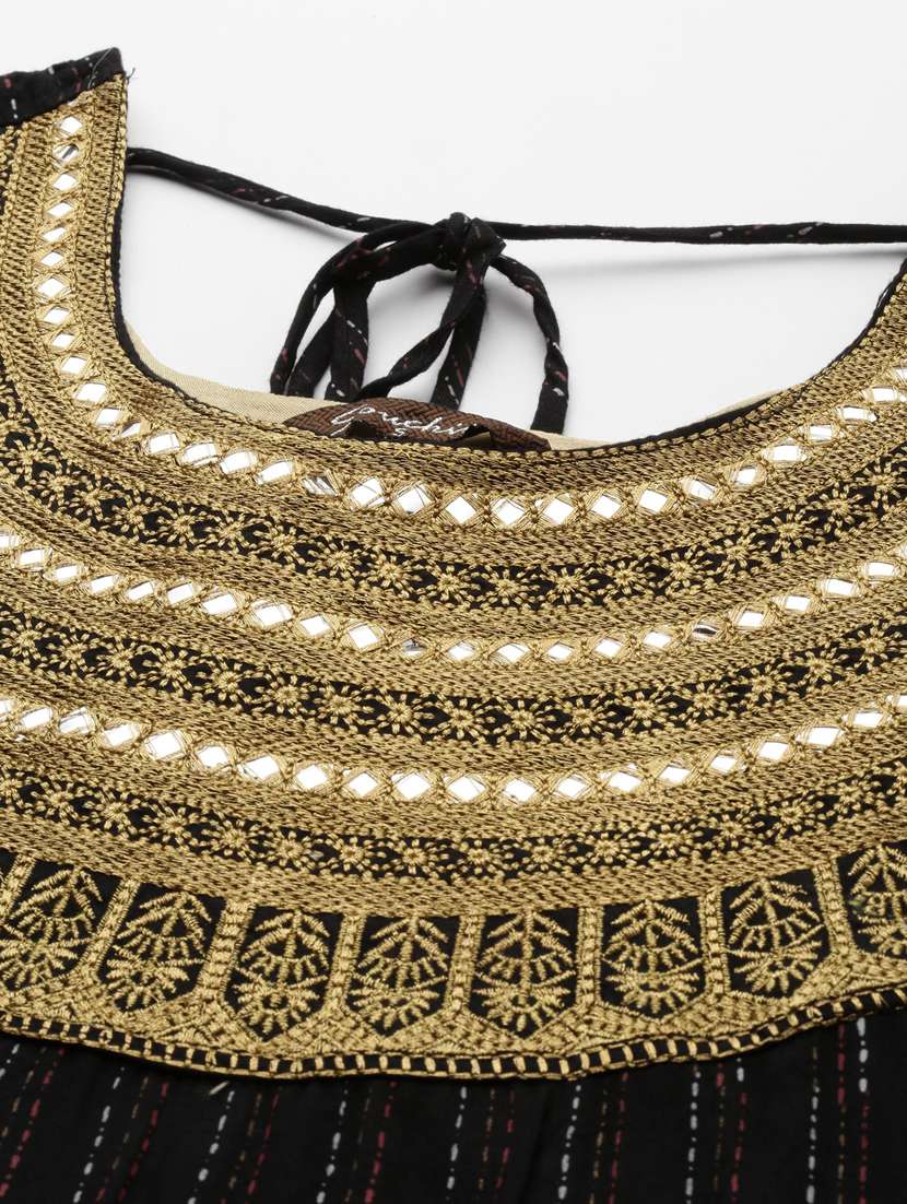 women black three quarter sleeve straight kurta - 21728041 -  Standard Image - 7