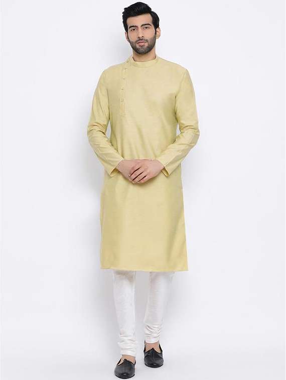 men solid overlap neck kurta 
