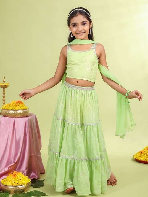 girls foil print lehenga choli with dupatta set