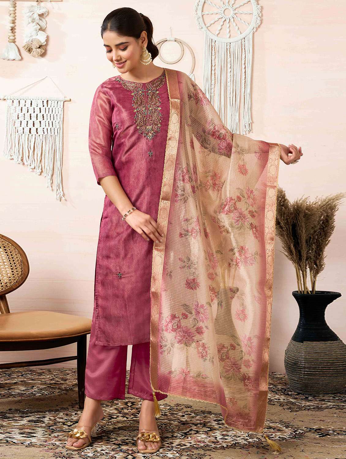 women three quarter sleeve kurta pant with dupatta set - 21729659 -  Standard Image - 2