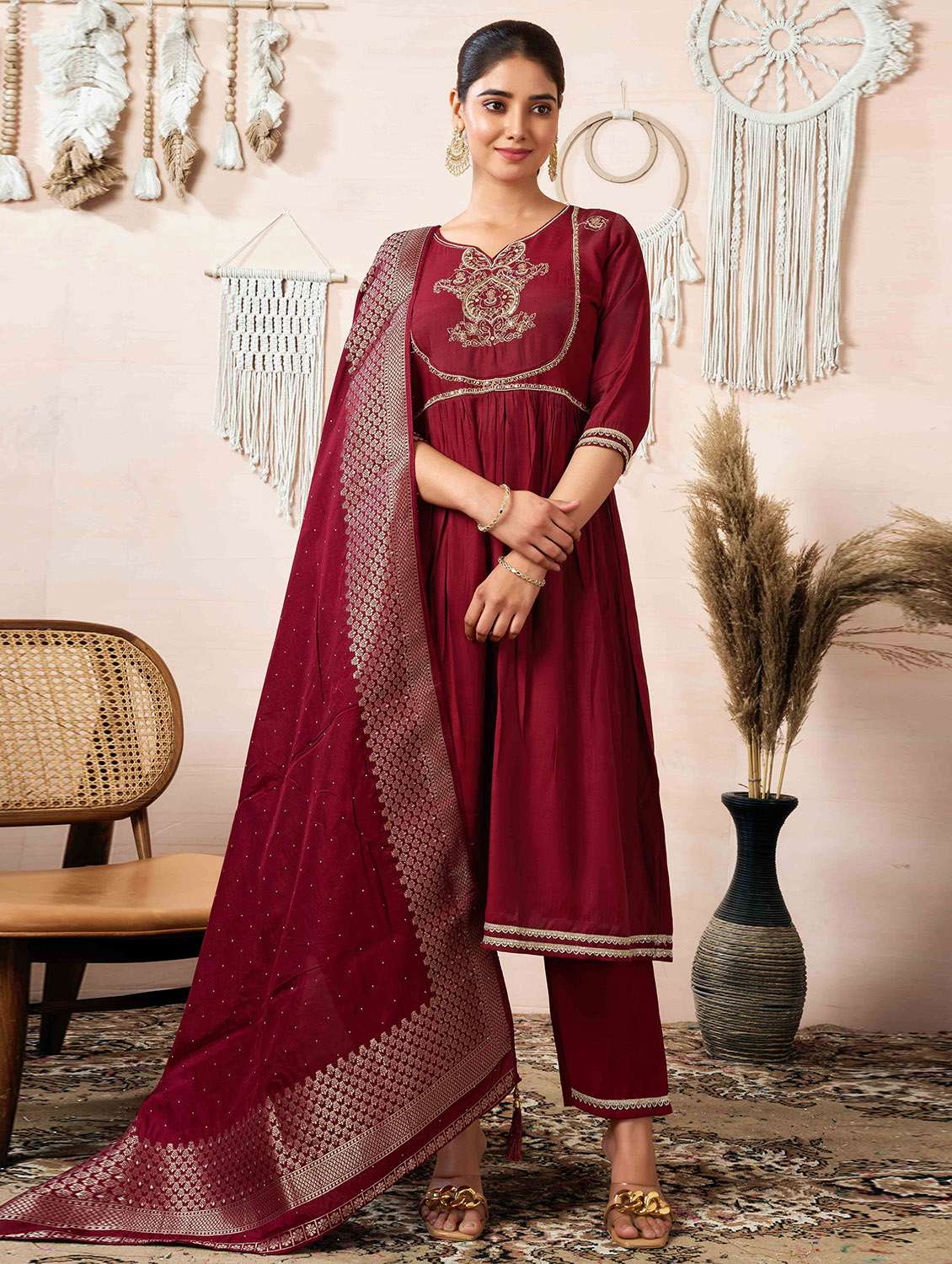 women three quarter sleeve kurta pant with dupatta set