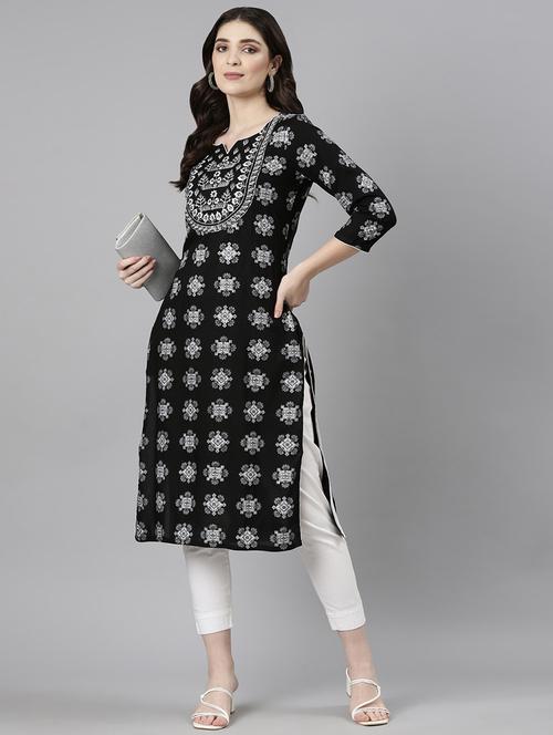 women black three quarter sleeve straight kurta - 21729757 - Standard Image - 0