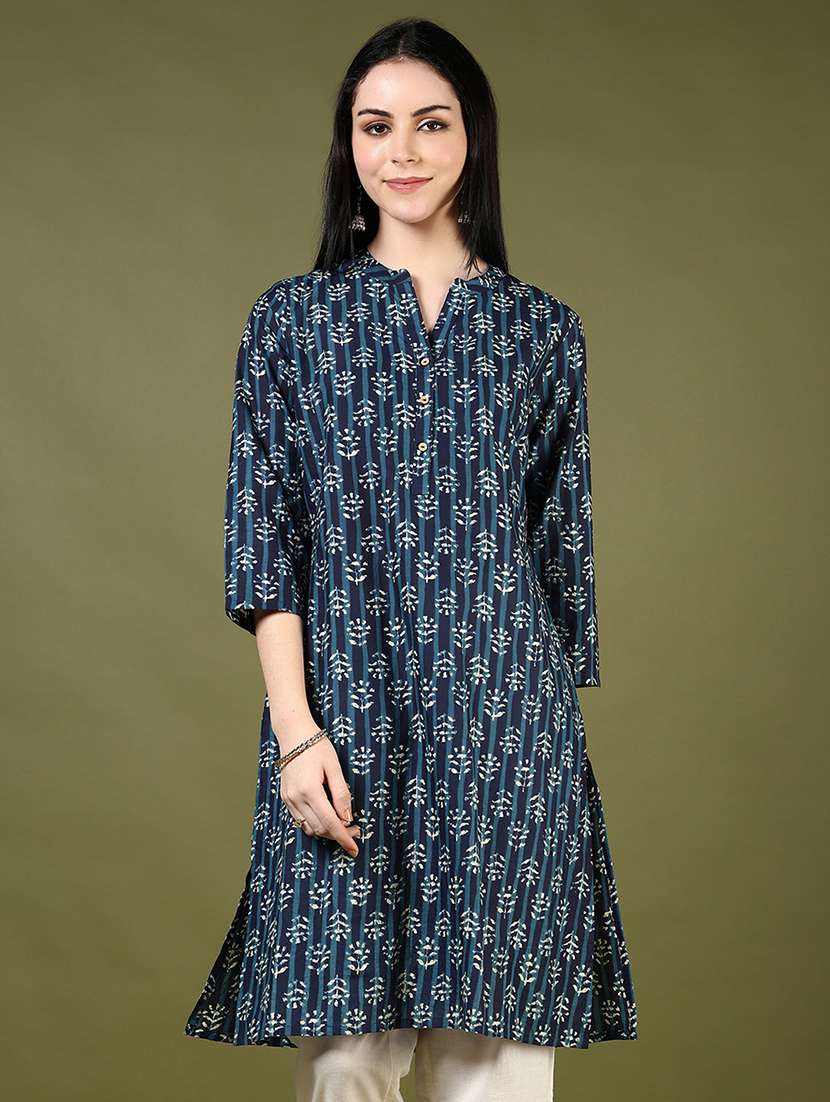 women printed mandarin neck straight kurta