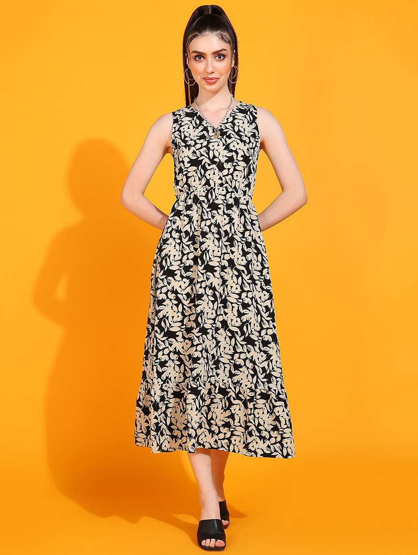women v-neck printed tiered dress - 21730339 -  Zoom Image - 0