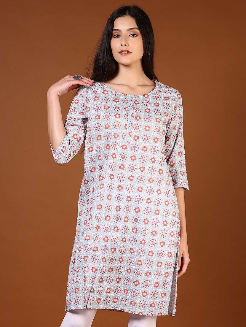 women printed three quarter sleeve straight kurta
