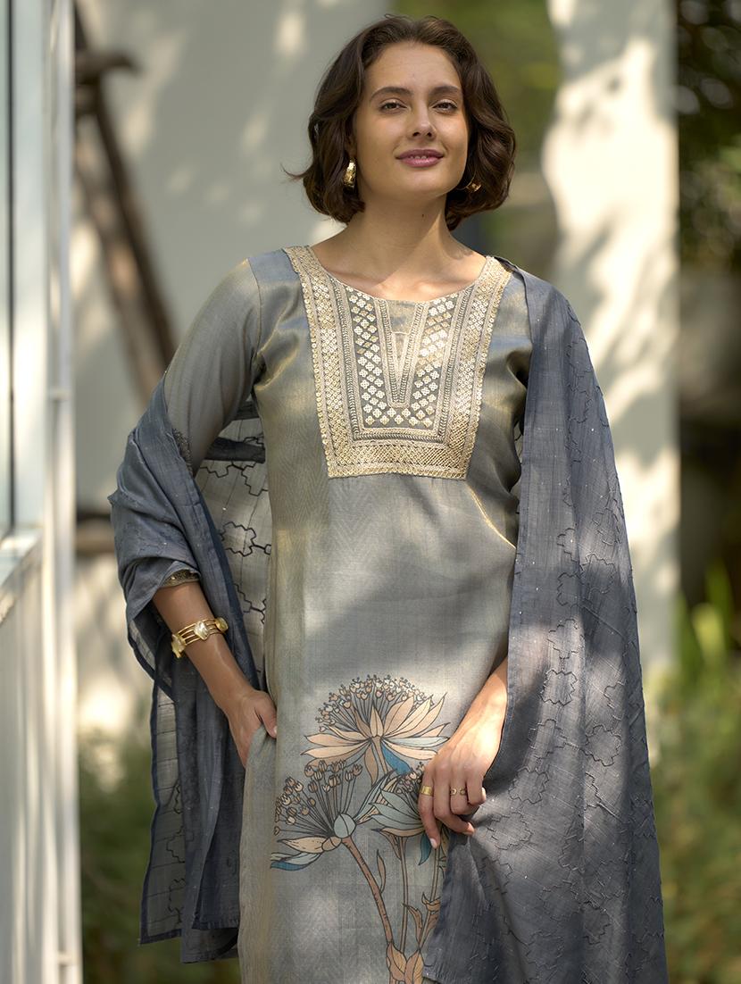 women three quarter sleeve kurta pant with dupatta set - 21730733 - Standard Image - 2