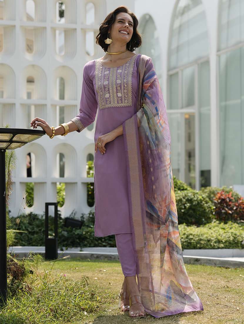 women three quarter sleeve kurta pant with dupatta set 