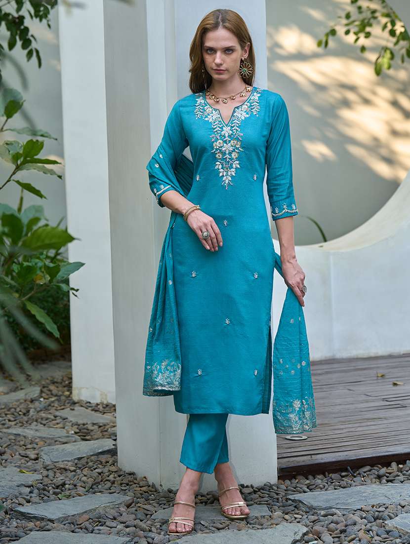women three quarter sleeve kurta pant with dupatta set 