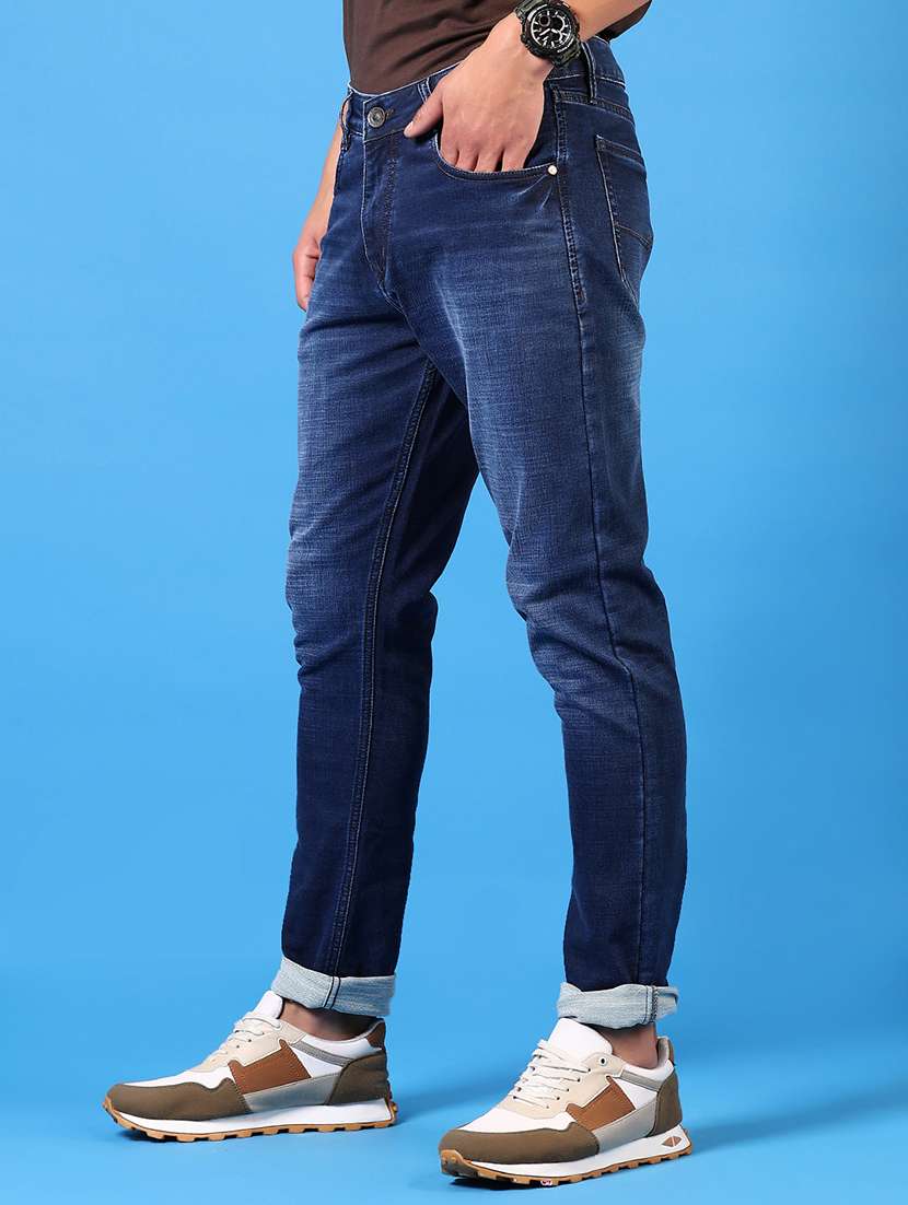 men washed mid rise jeans - 21731505 -  Standard Image - 2