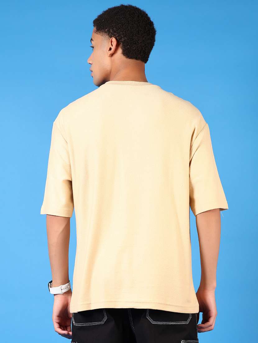 men short sleeves plain t-shirt - 21731565 -  Standard Image - 2