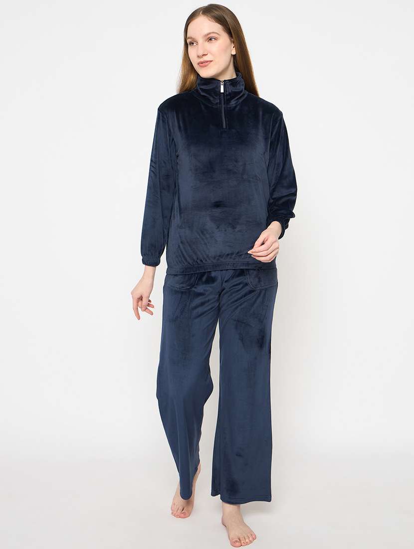 women solid velvet pyjama nightwear set